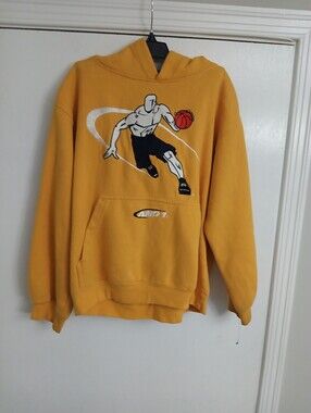 Boys Size 8 Youth Small Yellow And1 Basketball Graphic Hoodie Y2K Sweatshirt